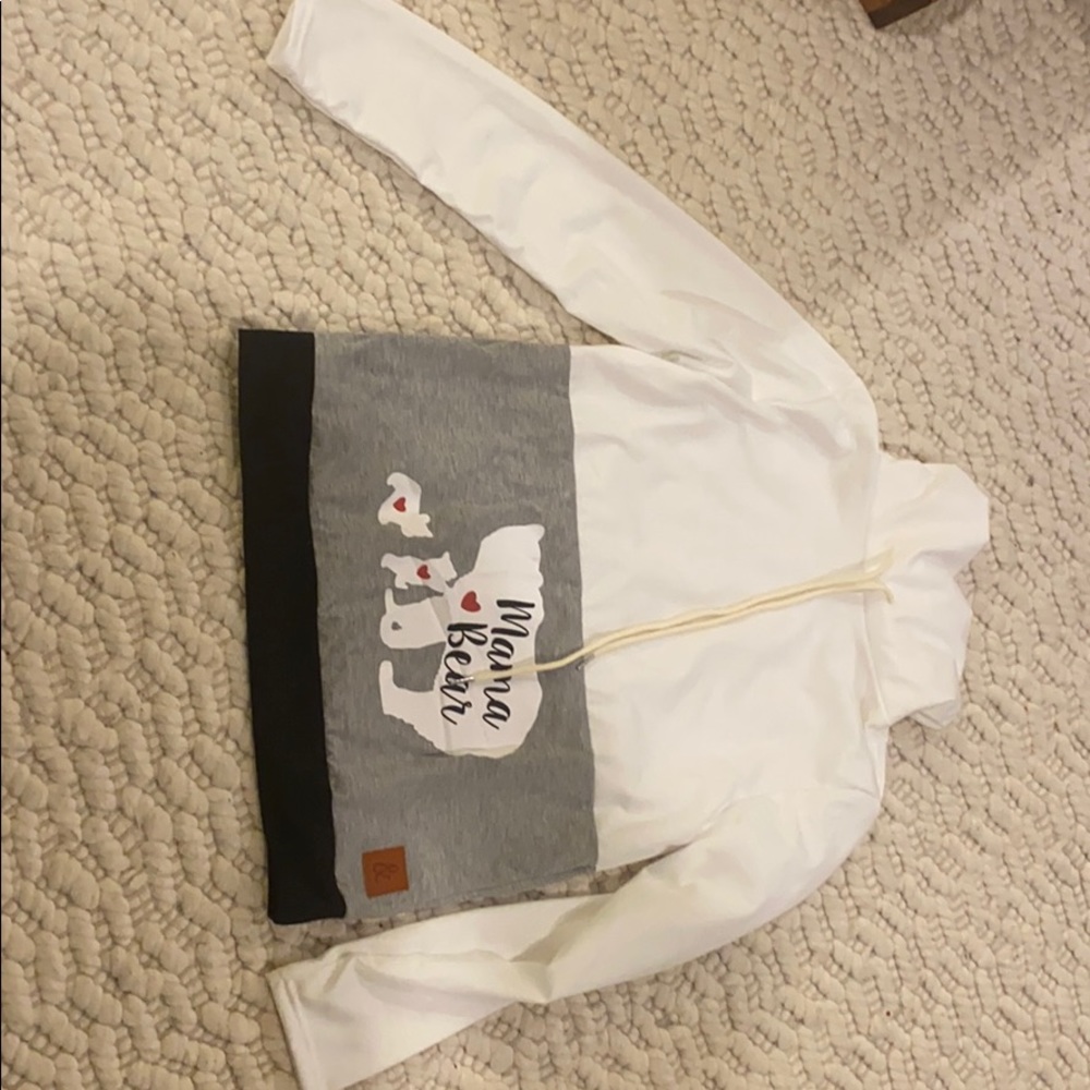Women’s sweatshirt